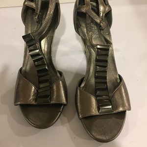 Kenneth Cole Reaction